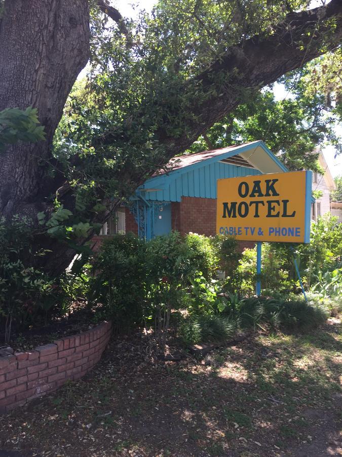 لا غرانغ The Oak Motel المظهر الخارجي الصورة