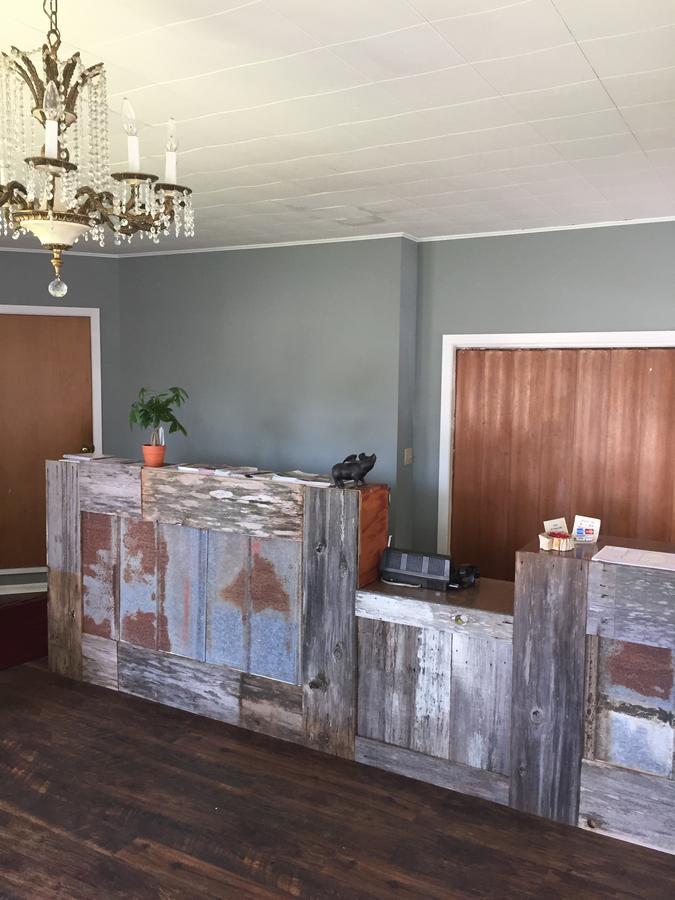 لا غرانغ The Oak Motel المظهر الخارجي الصورة