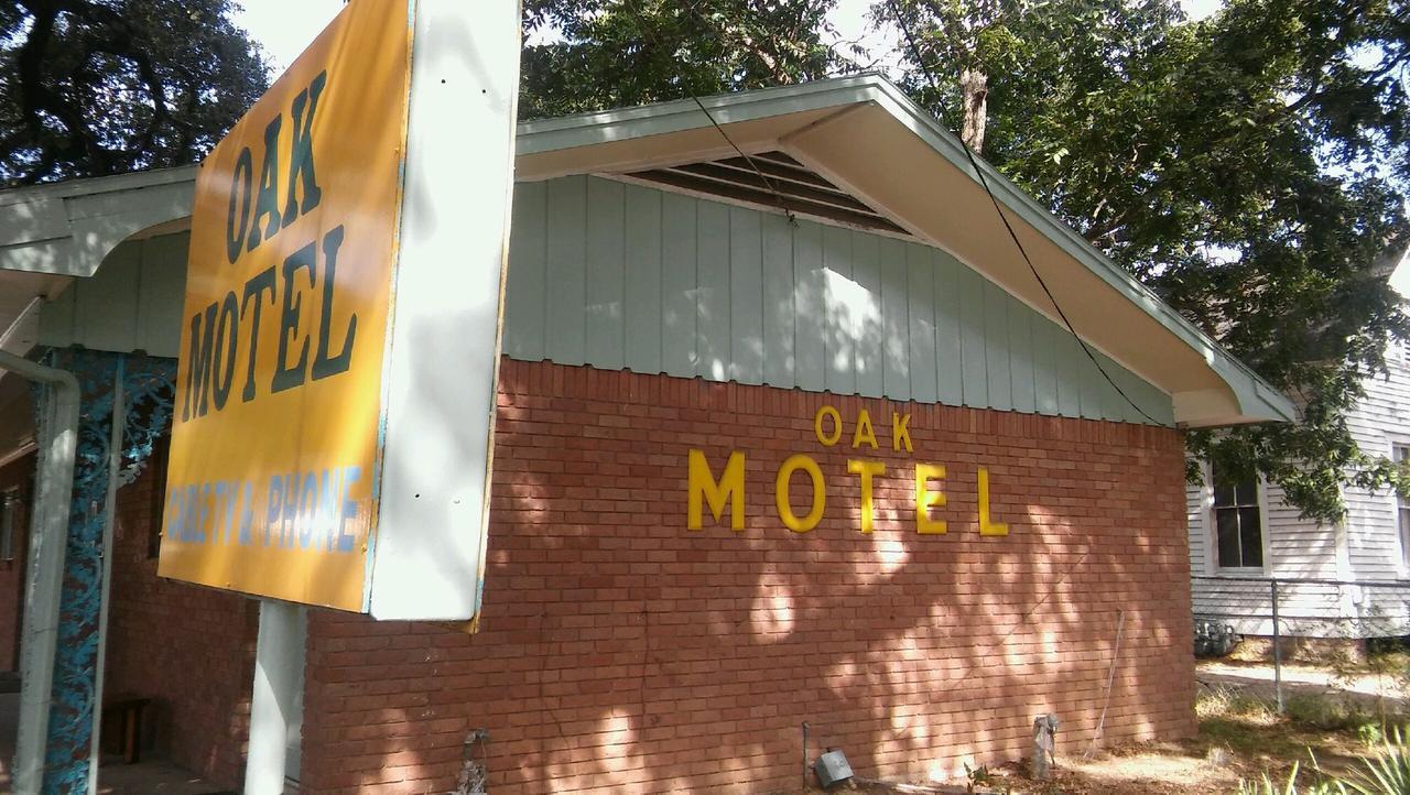 لا غرانغ The Oak Motel المظهر الخارجي الصورة