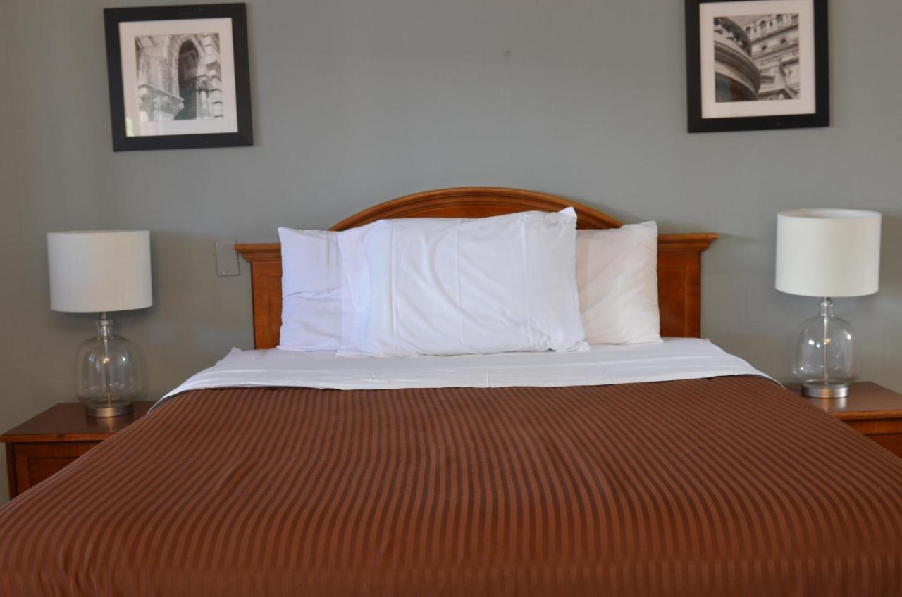 لا غرانغ The Oak Motel المظهر الخارجي الصورة