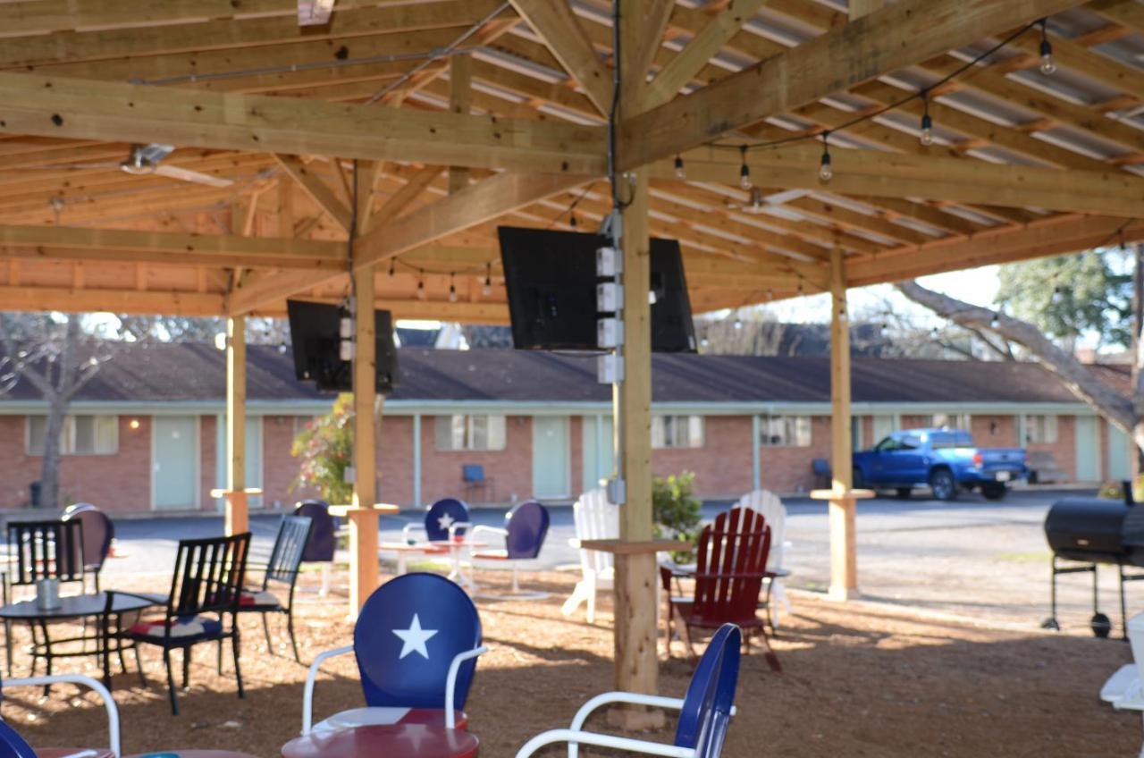 لا غرانغ The Oak Motel المظهر الخارجي الصورة